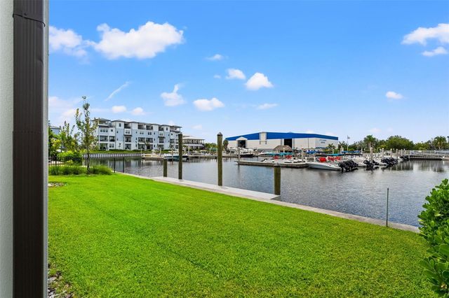 3016 CHRISTOPHERS WATCH LANE, Ruskin, FL 33570