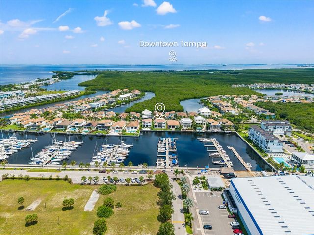 3016 CHRISTOPHERS WATCH LANE, Ruskin, FL 33570