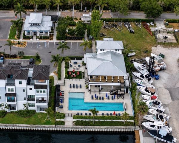 3016 CHRISTOPHERS WATCH LANE, Ruskin, FL 33570