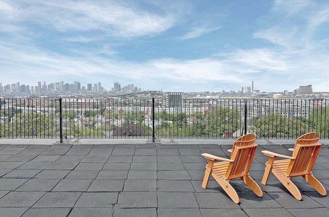 44 Lafayette Ave 503, Chelsea, MA 02150