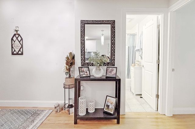 44 Lafayette Ave 503, Chelsea, MA 02150