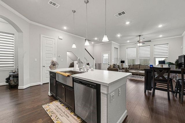 1913 Kirby Landing Drive, Houston, TX 77051