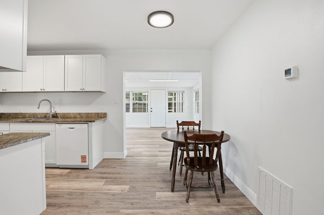 312 SW Hollywood Sw Boulevard, Fort Walton Beach, FL 32548