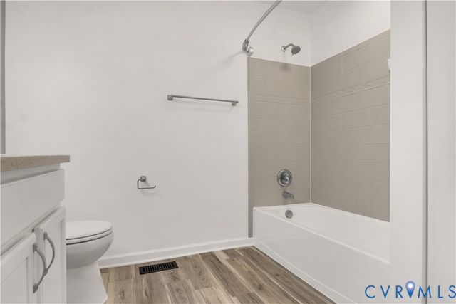 5700 Hogan Bridge Dr, Providence Forge, VA 23140