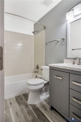 5700 Hogan Bridge Dr, Providence Forge, VA 23140