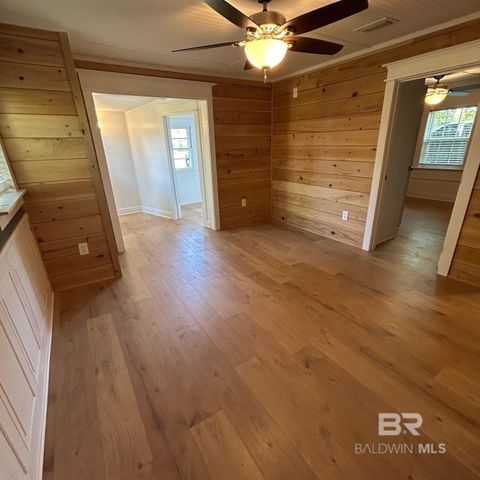 18797 Carolina Street, Robertsdale, AL 36567