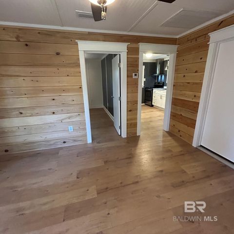18797 Carolina Street, Robertsdale, AL 36567