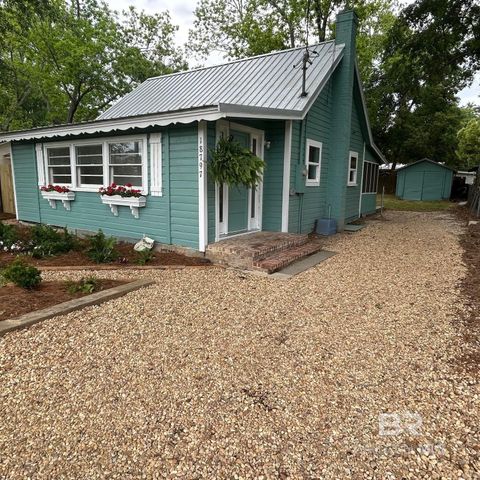18797 Carolina Street, Robertsdale, AL 36567