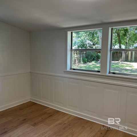 18797 Carolina Street, Robertsdale, AL 36567