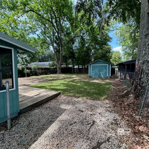 18797 Carolina Street, Robertsdale, AL 36567