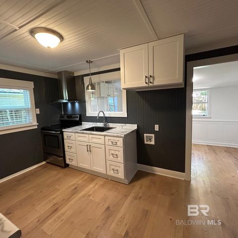 18797 Carolina Street, Robertsdale, AL 36567