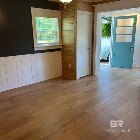 18797 Carolina Street, Robertsdale, AL 36567
