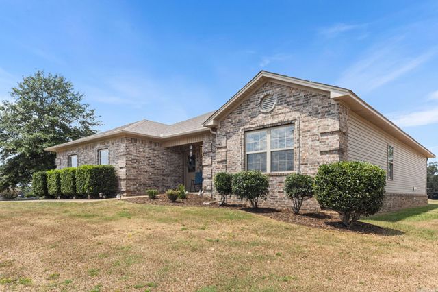 144 Bobwhite Trail, Lonoke, AR 72086