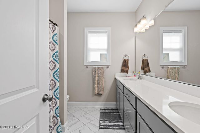 479 Northern Pintail Place, Hampstead, NC 28443