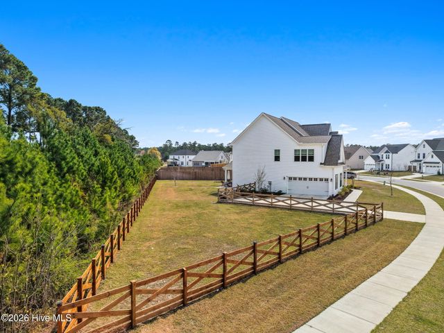 479 Northern Pintail Place, Hampstead, NC 28443