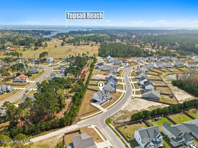 479 Northern Pintail Place, Hampstead, NC 28443