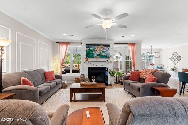 479 Northern Pintail Place, Hampstead, NC 28443