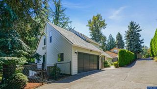 994 Gleneden Ct NW, Salem, OR 97304