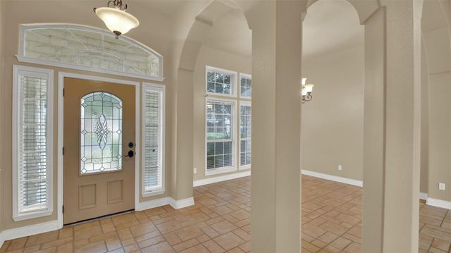 2300 Willow LN, Taylor, TX 76574