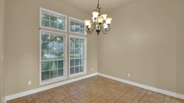 2300 Willow LN, Taylor, TX 76574