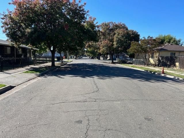 2415 E Taylor St, Stockton, CA 95205