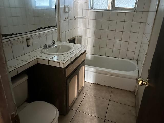 2415 E Taylor St, Stockton, CA 95205