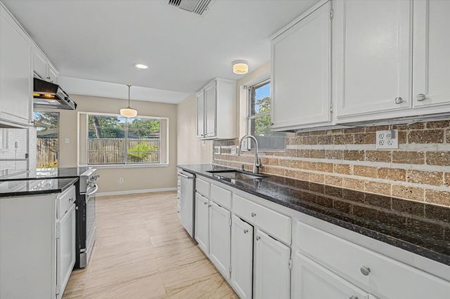 20203 Fox Stone Lane, Humble, TX 77338