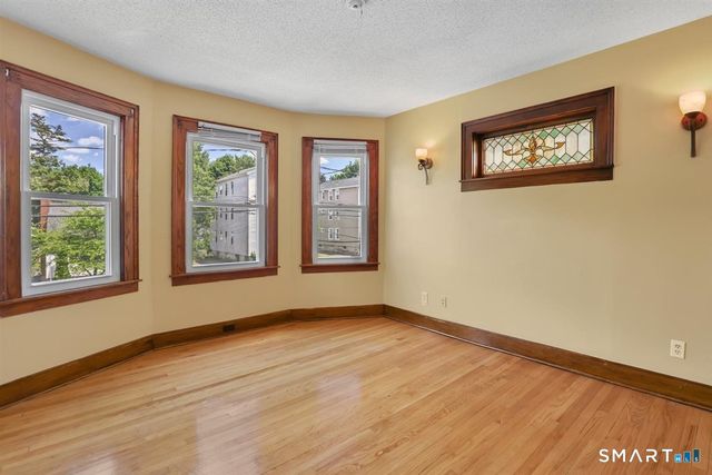 31 Brooklawn Street, New Britain, CT 06052