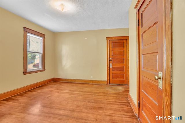 31 Brooklawn Street, New Britain, CT 06052