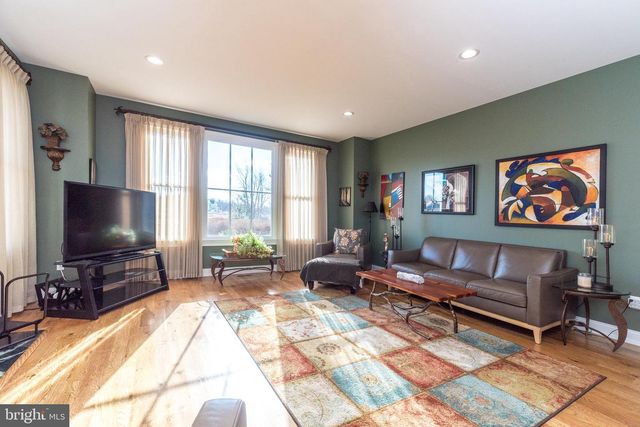 40 FOELLNER LN, Ottsville, PA 18942