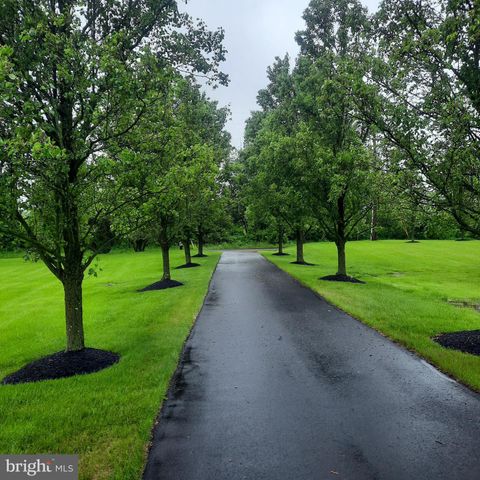 40 FOELLNER LN, Ottsville, PA 18942