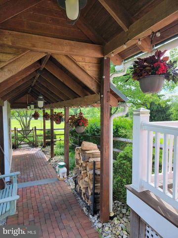 40 FOELLNER LN, Ottsville, PA 18942