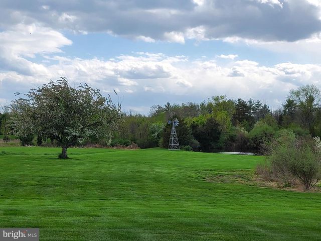 40 FOELLNER LN, Ottsville, PA 18942