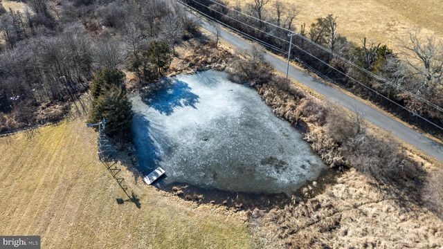 40 FOELLNER LN, Ottsville, PA 18942