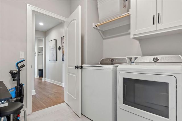 24795 W 89th Terrace, Lenexa, KS 66227