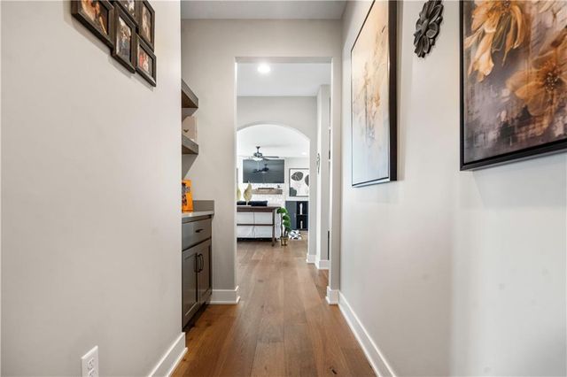 24795 W 89th Terrace, Lenexa, KS 66227