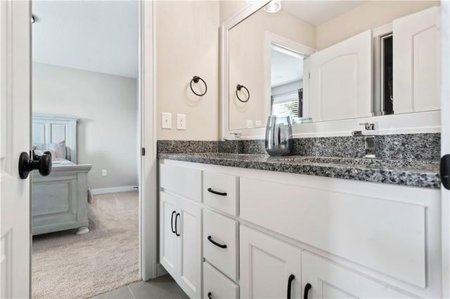 24795 W 89th Terrace, Lenexa, KS 66227