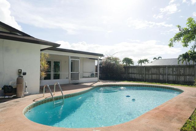 1197 E Mountain Drive, West Palm Beach, FL 33406