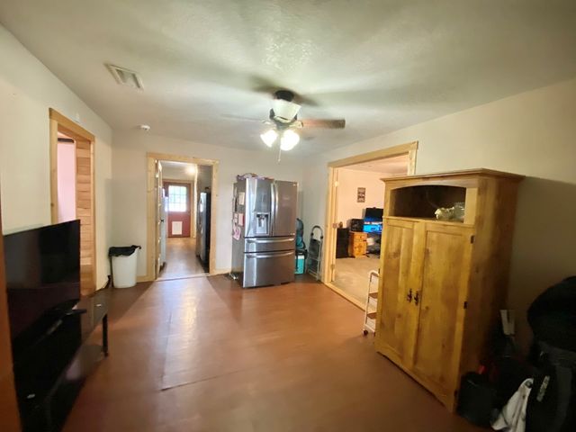 910 Culp Ave, Coahoma, TX 79511