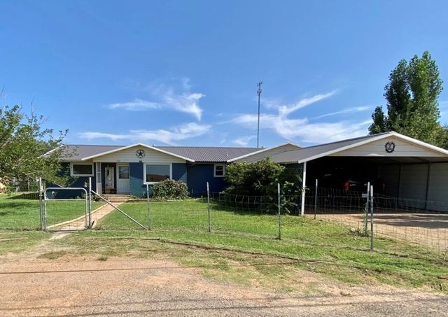 910 Culp Ave, Coahoma, TX 79511