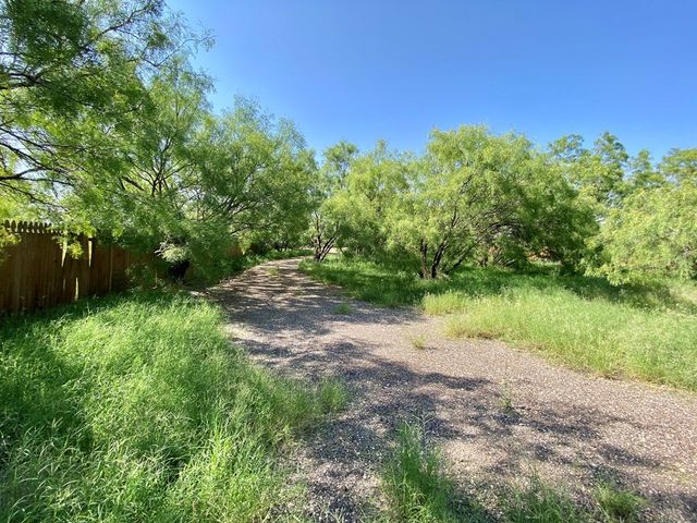 910 Culp Ave, Coahoma, TX 79511