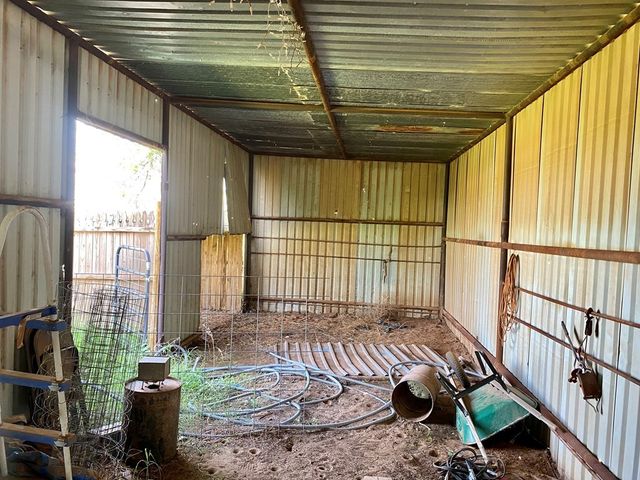 910 Culp Ave, Coahoma, TX 79511