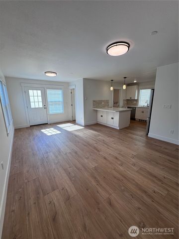 1869 Johnson Avenue, Dupont, WA 98327