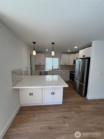 1869 Johnson Avenue, Dupont, WA 98327