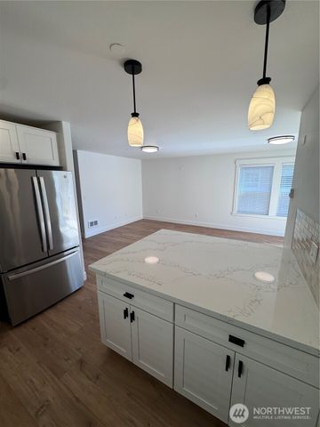 1869 Johnson Avenue, Dupont, WA 98327