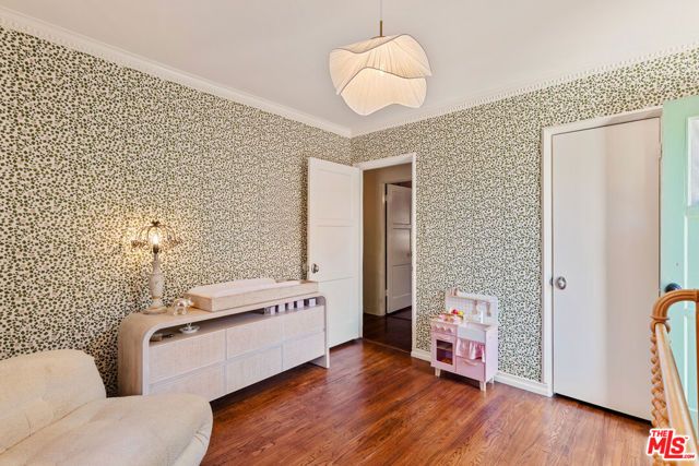 2735 Clyde Avenue, Los Angeles, CA 90016
