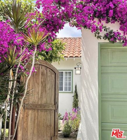 2735 Clyde Avenue, Los Angeles, CA 90016