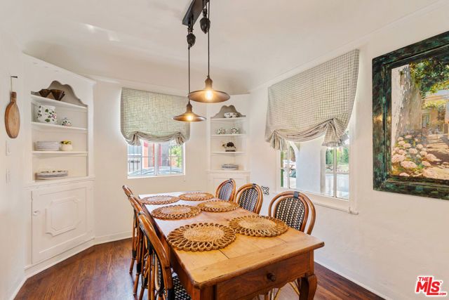 2735 Clyde Avenue, Los Angeles, CA 90016
