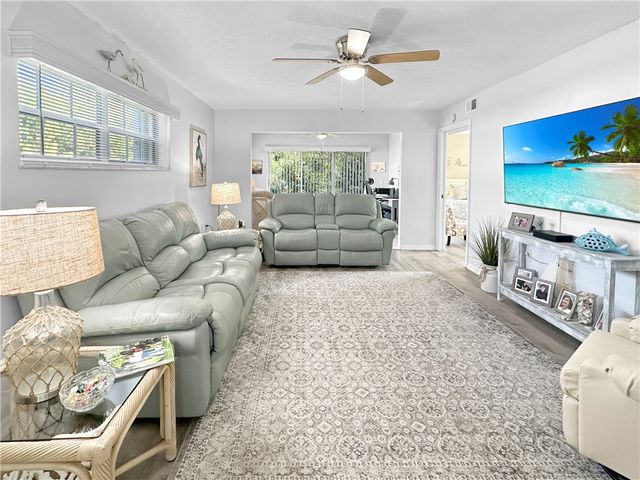 720 Lake Orchid Circle 102, Vero Beach, FL 32962