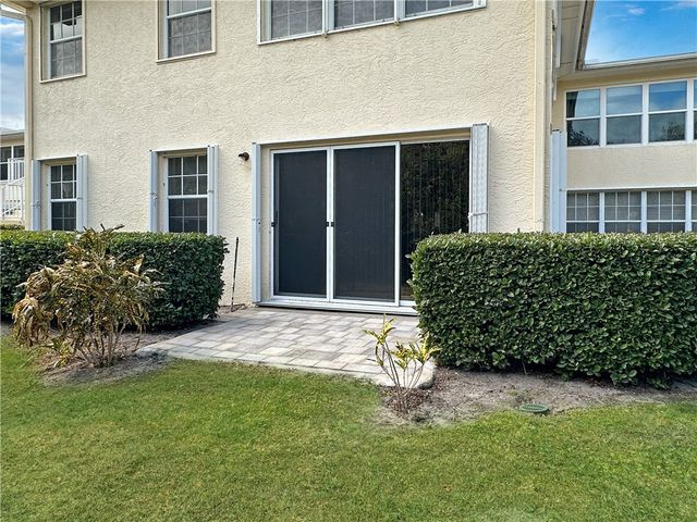 720 Lake Orchid Circle 102, Vero Beach, FL 32962